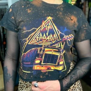 Def Leppard Distressed Cropped Tee
